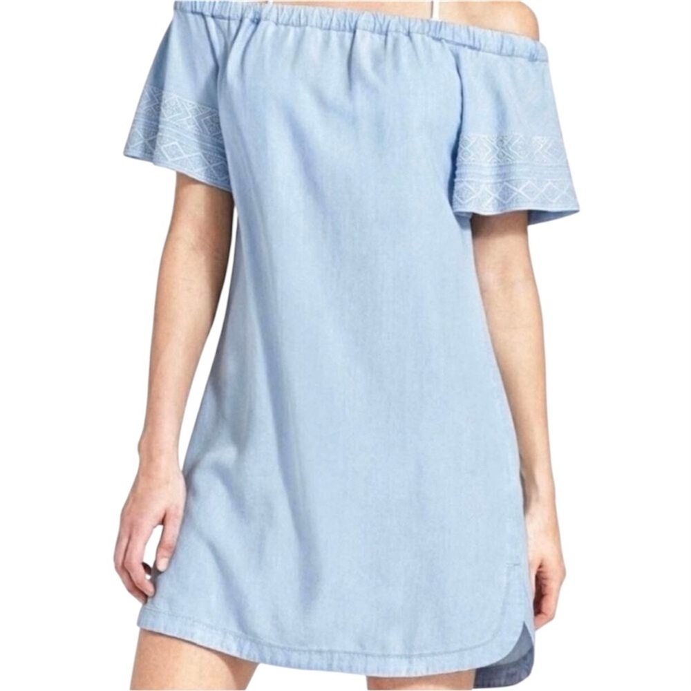 ✳️ ATHLETA Riviera chambray off-the-shoulder dress